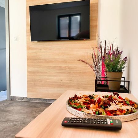 Apartmanove Domy Lipno 1 Frymburk nad Vltavou Exterior foto